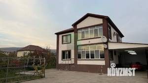 Дом 293м&sup2;, 2-этажный, участок 8 сот.  