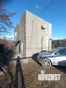 Дом 70м&sup2;, 2-этажный, участок 7 сот.  