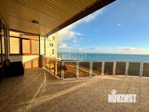 Дом 513м&sup2;, 3-этажный, участок 6 сот.  