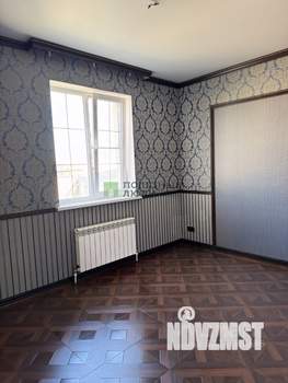 Дом 100м&sup2;, 1-этажный, участок 7 сот.  