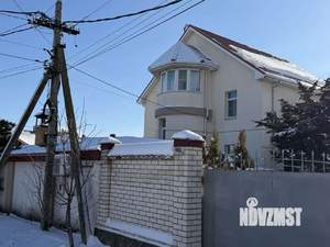Дом 254м&sup2;, 3-этажный, участок 5 сот.  