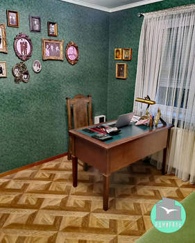 Дом 172м&sup2;, 2-этажный, участок 4 сот.  