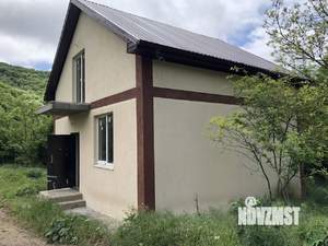 Дом 100м&sup2;, 2-этажный, участок 7 сот.  