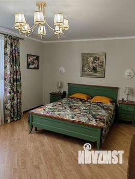 Дом 172м&sup2;, 2-этажный, участок 4 сот.  