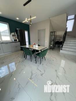 Коттедж 131м&sup2;, 3-этажный, участок 4 сот.  