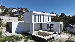 Дом 140м&sup2;, 2-этажный, участок 4 сот.  