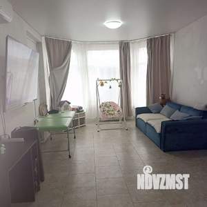 Дом 180м&sup2;, 1-этажный, участок 6 сот.  