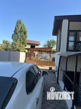 Дом 274м², 3-этажный, участок 8 сот.  