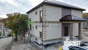 Дом 384м², 3-этажный, участок 8 сот.  
