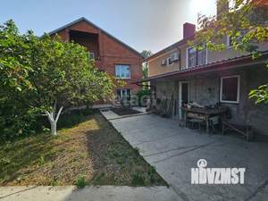 Дом 201м&sup2;, 3-этажный, участок 9 сот.  