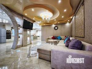 Дом 200м&sup2;, 2-этажный, участок 6 сот.  