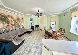 Дом 240м², 2-этажный, участок 6 сот.  