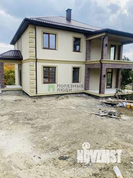 Дом 384м&sup2;, 3-этажный, участок 8 сот.  