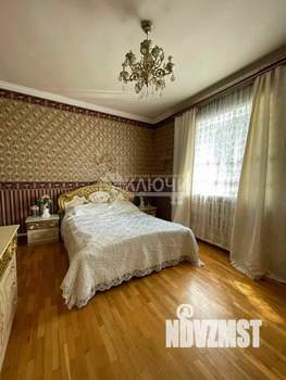 Дом 208м², 2-этажный, участок 8 сот.  