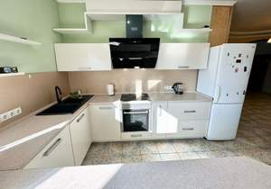 Дом 240м², 2-этажный, участок 6 сот.  