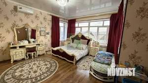 Дом 293м&sup2;, 2-этажный, участок 8 сот.  