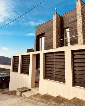 Дом 400м&sup2;, 4-этажный, участок 19 сот.  