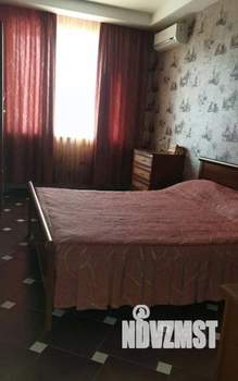 Коттедж 370м², 2-этажный, участок 6 сот.  