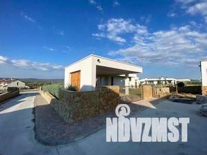 Дом 211м&sup2;, 2-этажный, участок 10 сот.  