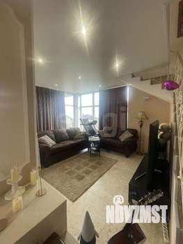 Дом 199м&sup2;, 3-этажный, участок 8 сот.  