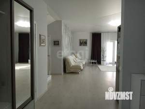 Дом 212м&sup2;, 2-этажный, участок 5 сот.  