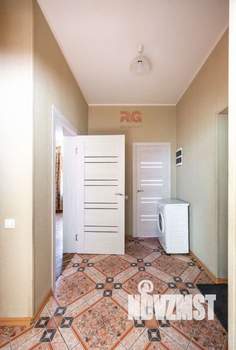 Дом 94м², 2-этажный, участок 3 сот.  