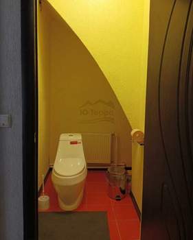 Дом 200м&sup2;, 2-этажный, участок 6 сот.  