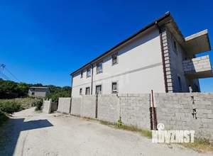 Дом 558м&sup2;, 3-этажный, участок 8 сот.  