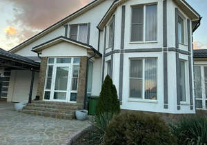 Дом 190м&sup2;, 2-этажный, участок 6 сот.  