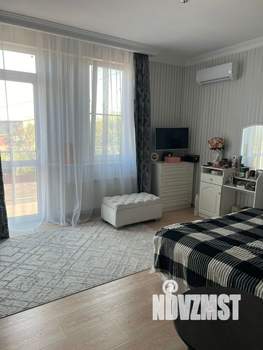 Дом 274м&sup2;, 3-этажный, участок 8 сот.  