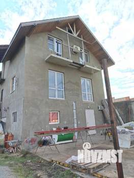 Дом 238м&sup2;, 3-этажный, участок 6 сот.  