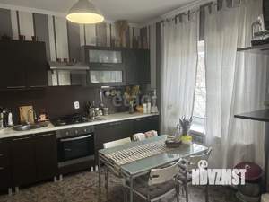 Дом 107м², 2-этажный, участок 8 сот.  