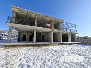 Дом 475м&sup2;, 2-этажный, участок 6 сот.  