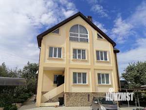 Дом 490м&sup2;, 3-этажный, участок 9 сот.  