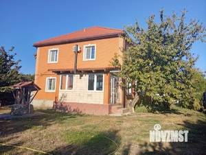 Дом 273м², 2-этажный, участок 10 сот.  