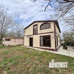 Дом 140м&sup2;, 2-этажный, участок 4 сот.  