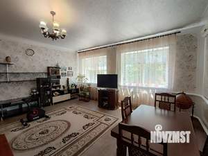 Дом 283м², 2-этажный, участок 15 сот.  