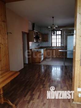 Дом 509м&sup2;, 4-этажный, участок 6 сот.  