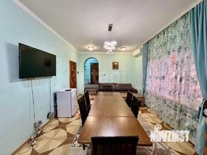 Дом 188м&sup2;, 2-этажный, участок 6 сот.  