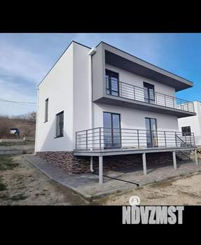 Коттедж 194м&sup2;, 2-этажный, участок 6 сот.  