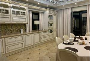 Дом 460м&sup2;, 3-этажный, участок 8 сот.  