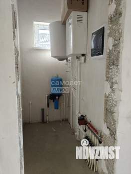 Дом 100м&sup2;, 2-этажный, участок 5 сот.  