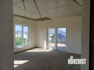 Дом 168м&sup2;, 2-этажный, участок 5 сот.  