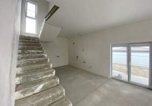 Дом 160м&sup2;, 2-этажный, участок 5 сот.  