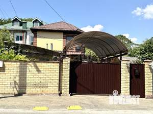 Дом 110м&sup2;, 2-этажный, участок 4 сот.  