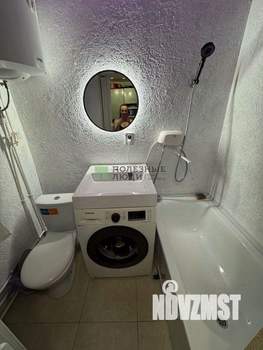 Дом 32м&sup2;, 2-этажный, участок 1 сот.  