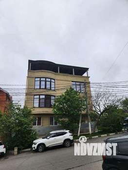 Дом 520м&sup2;, 3-этажный, участок 5 сот.  