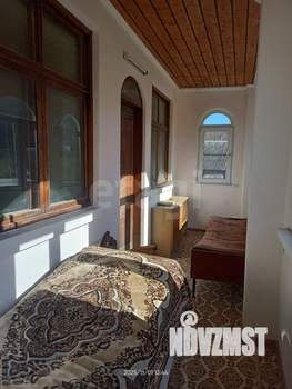 Дом 182м&sup2;, 3-этажный, участок 7 сот.  