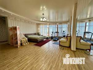 Дом 513м², 2-этажный, участок 6 сот.  