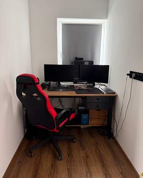 Дом 80м², 2-этажный, участок 3 сот.  